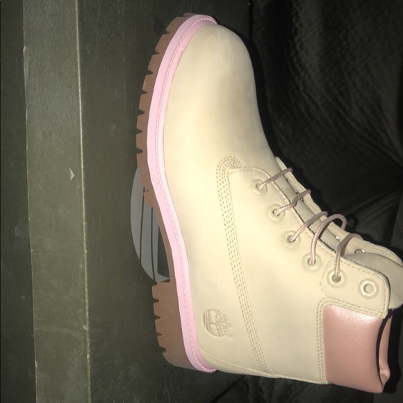 Timberlands - Picture 1 of 4